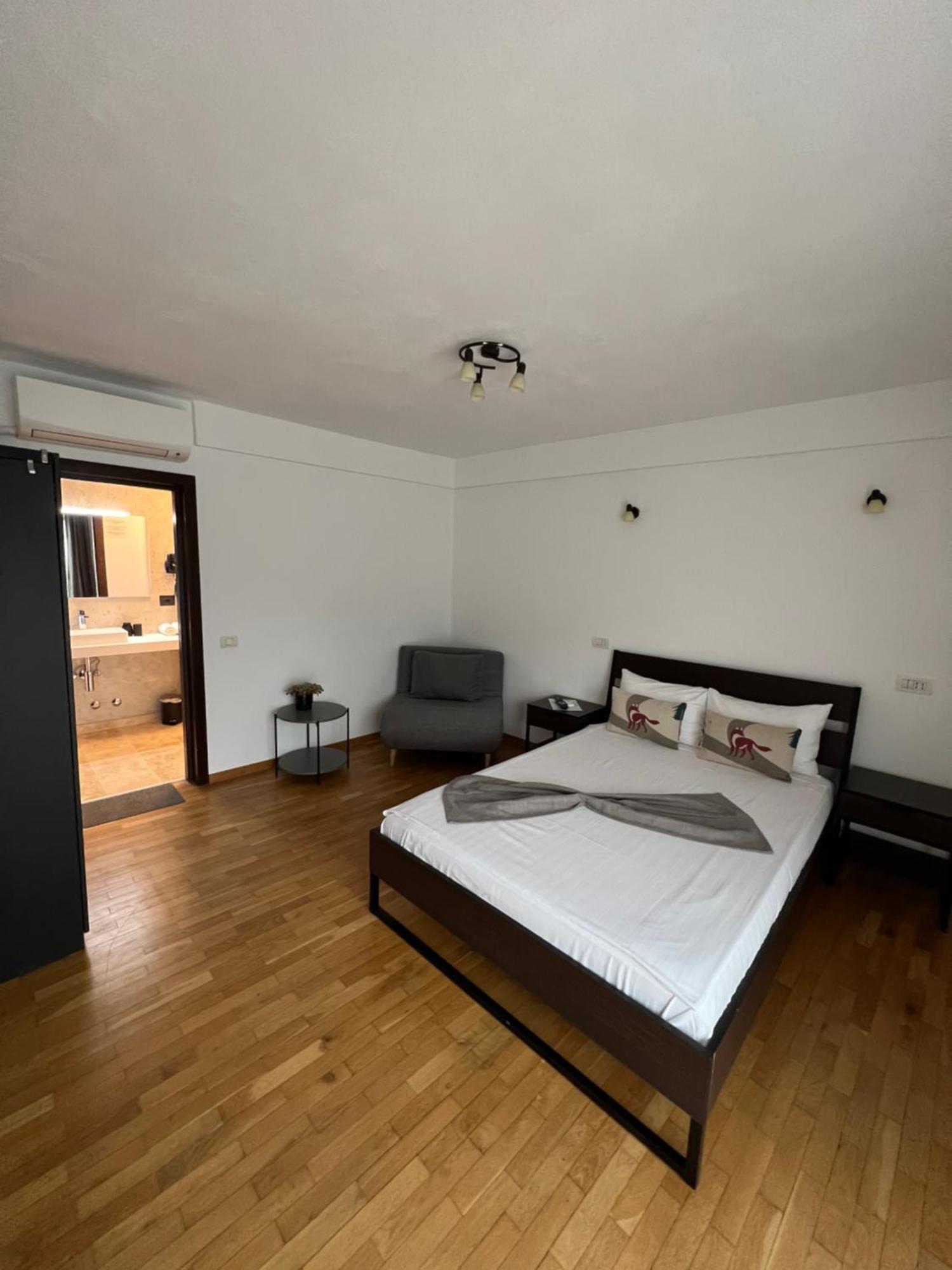 Casa Cattaleya Hotell Dubova Exteriör bild